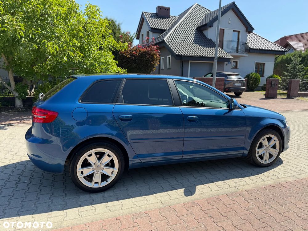 Audi A3 Sportback - 15