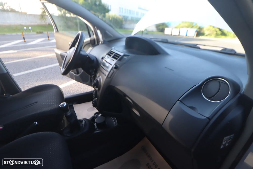 Toyota Yaris 1.0 VVT-i Comfort - 7