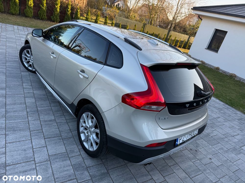 Volvo V40 Cross Country T4 AWD Geartronic Summum - 22