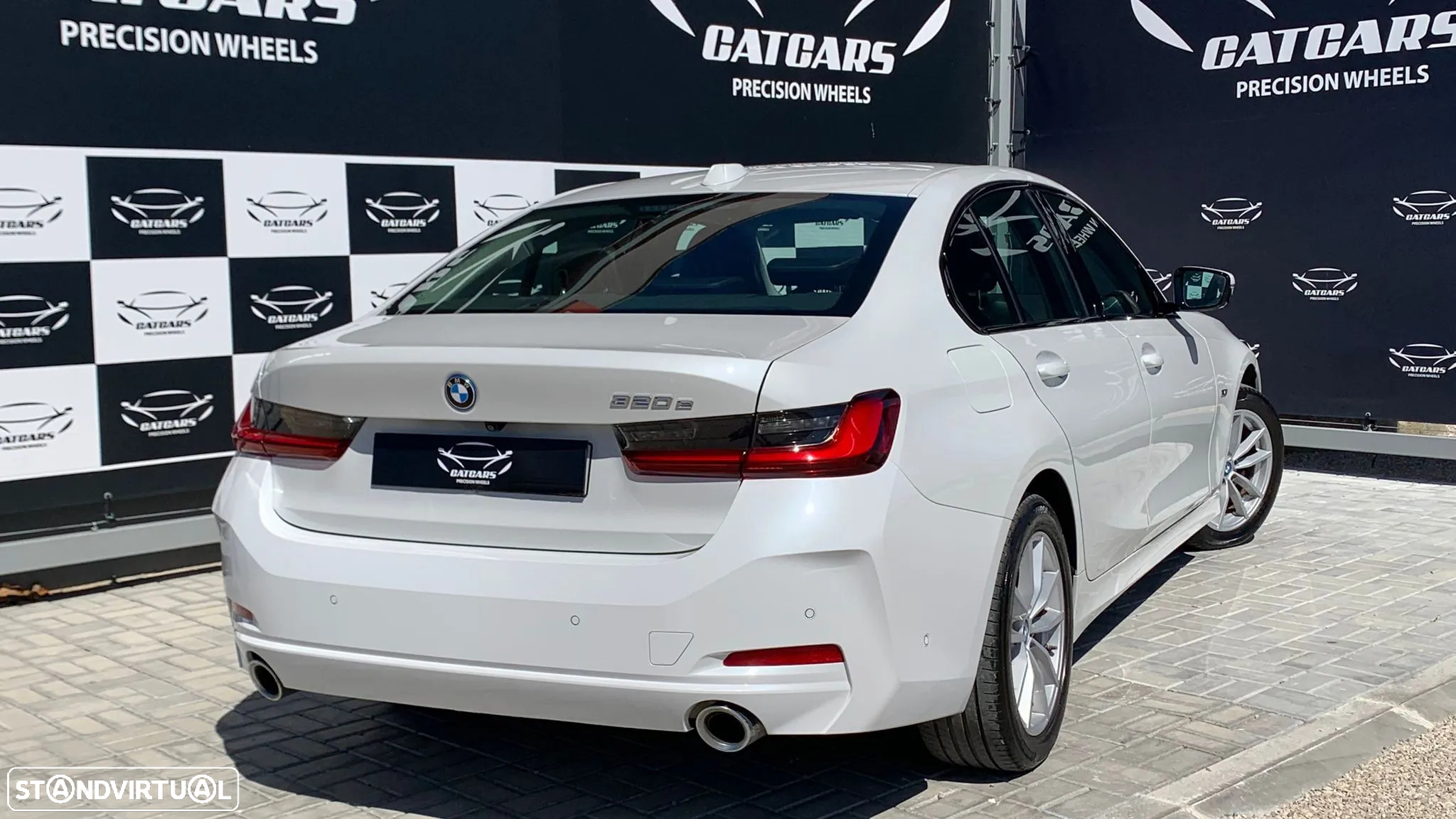 BMW 320 - 4