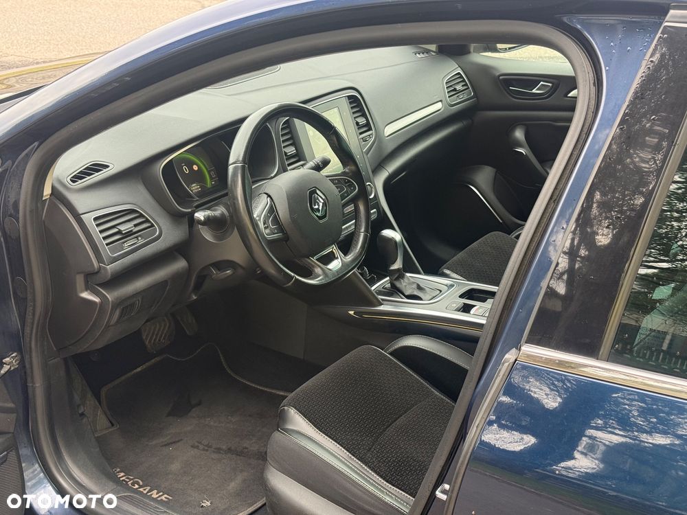 Renault Megane ENERGY TCe 130 EDC LIMITED - 14