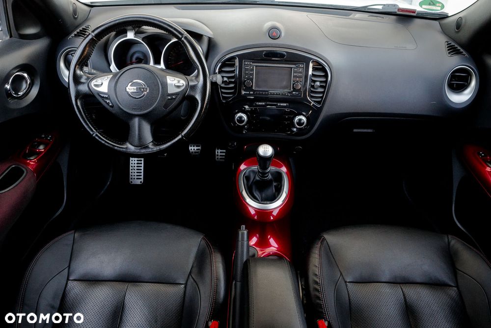 Nissan Juke 1.6 DIG-T Tekna - 33
