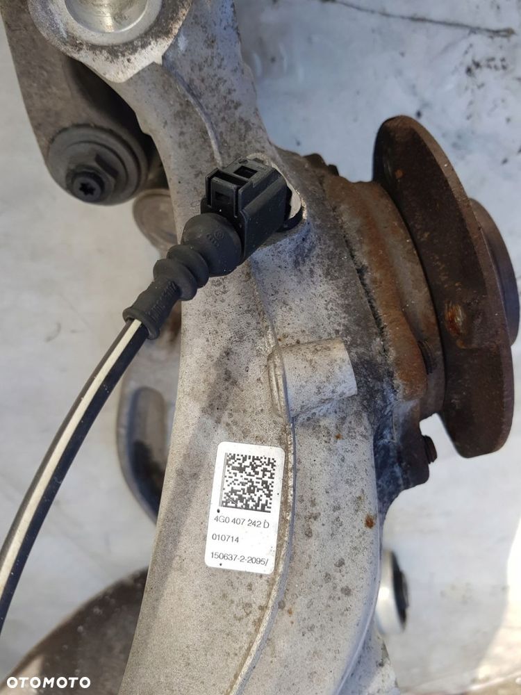 zwrotnica wahacz prawa Audi A5 LIFT 2.0 tdi - 6