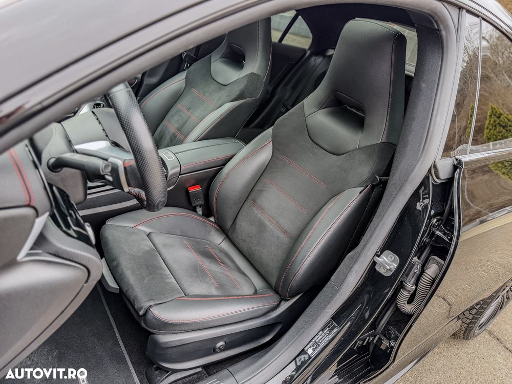 Mercedes-Benz CLA 250 4MATIC 8G-DCT AMG Line Advanced Plus - 33