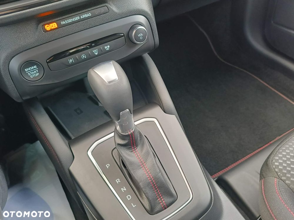 Ford Focus 1.0 EcoBoost Hybrid ST-LINE X - 15