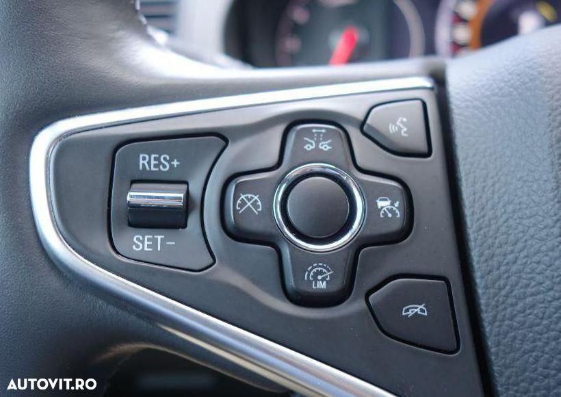Opel Insignia - 16