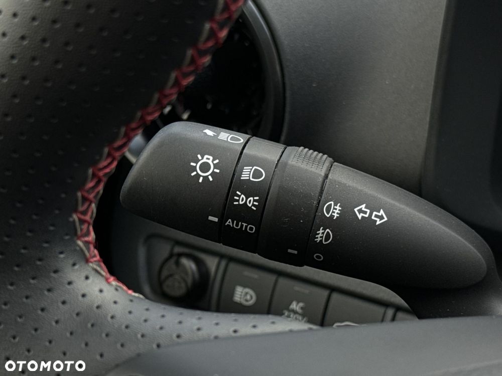 Toyota C-HR - 20
