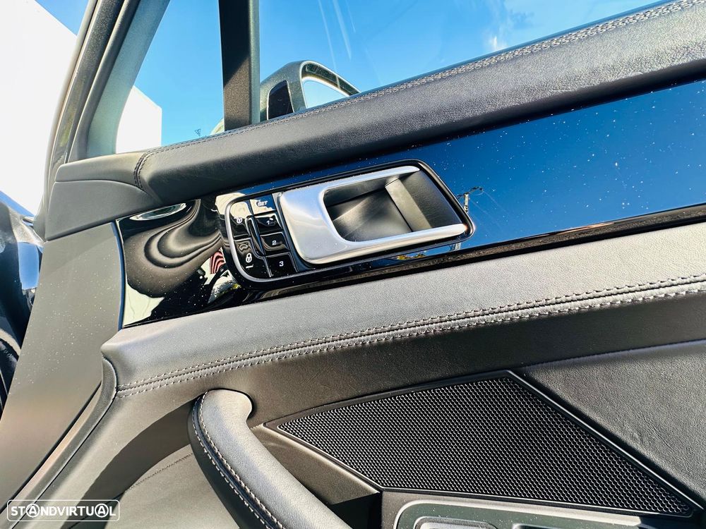 Porsche Panamera S Hybrid - 16