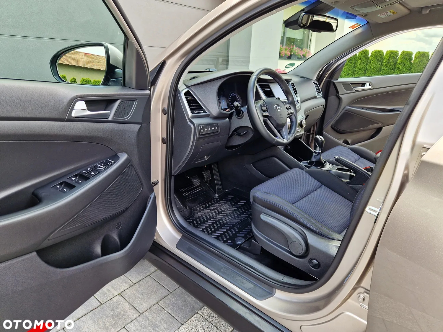Hyundai Tucson 1.6 GDi 2WD Select - 15