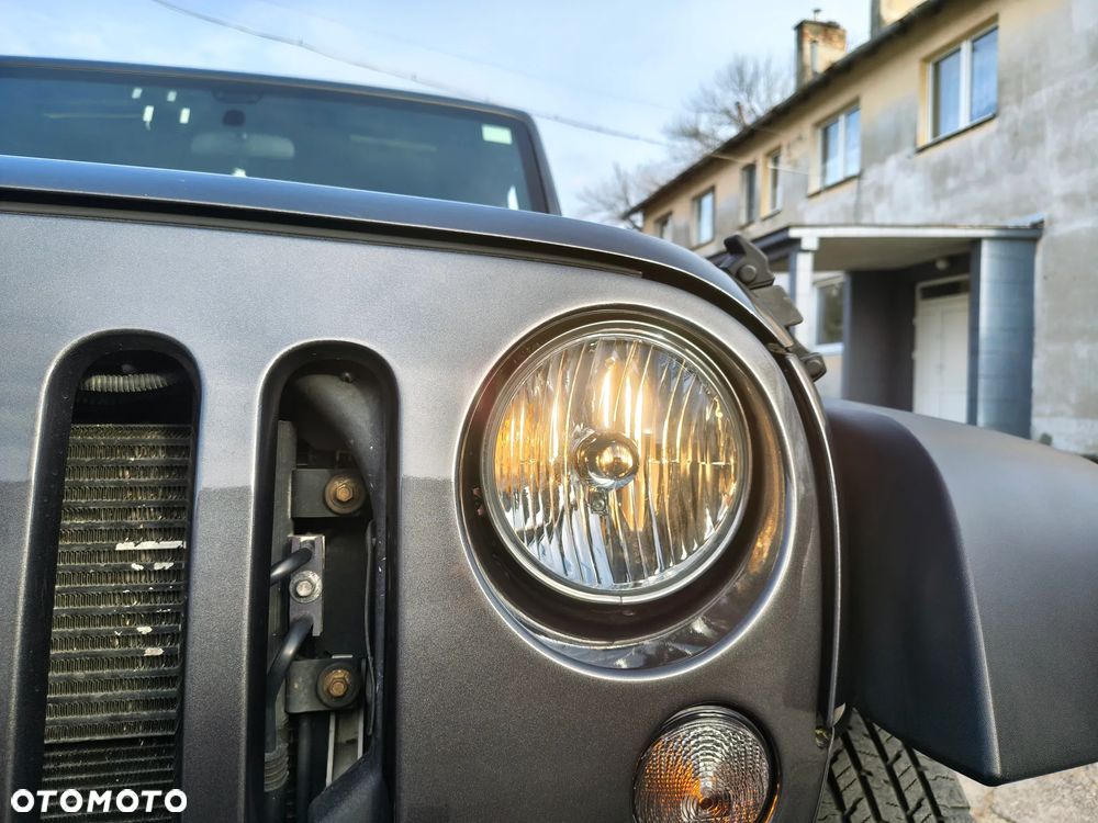 Jeep Wrangler Unlimited 3.6 Automatik X - 7