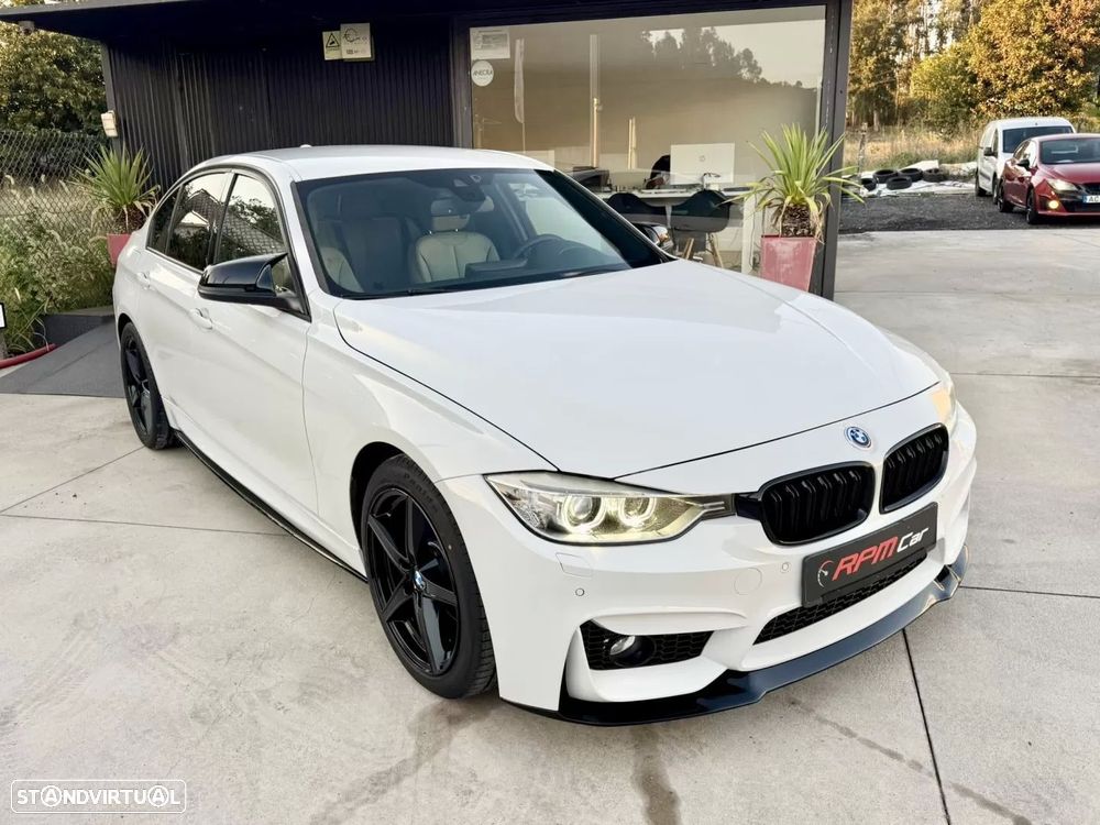 BMW 320 d Auto Pack M - 16