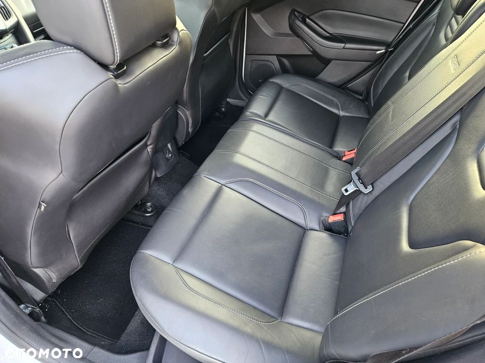 Ford Focus 2.0 EcoBoost ST mit Leder-Sport-Paket - 16