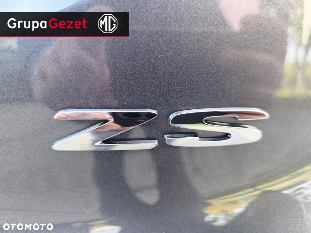 MG ZS - 25
