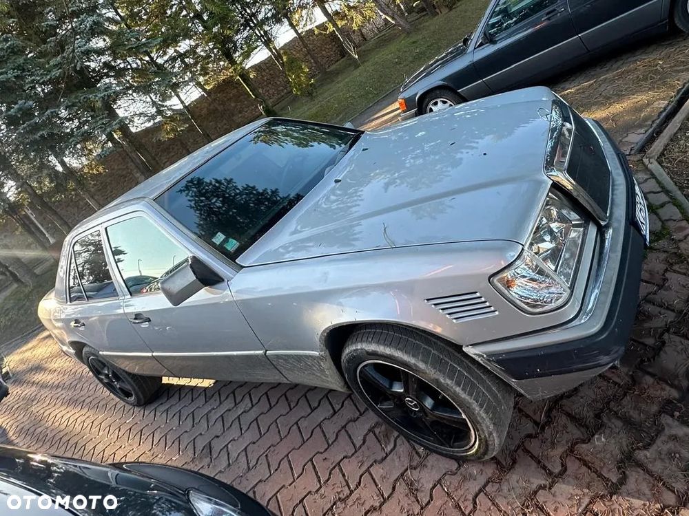 Mercedes-Benz W124 (1984-1993) - 10