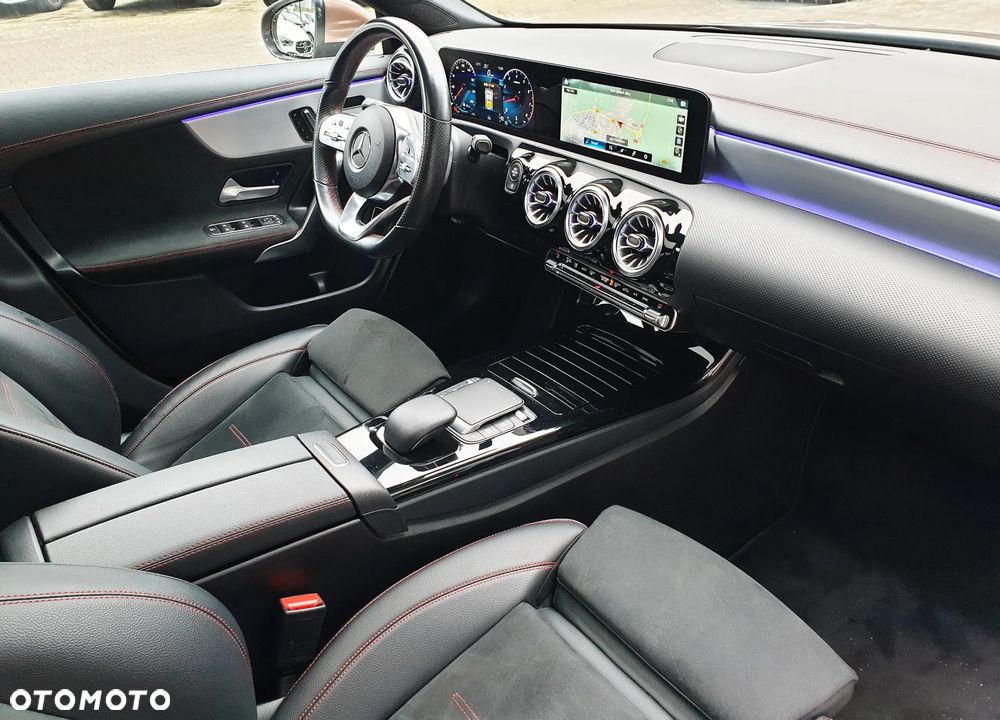 Mercedes-Benz CLA 250 AMG Line 7G-DCT - 19