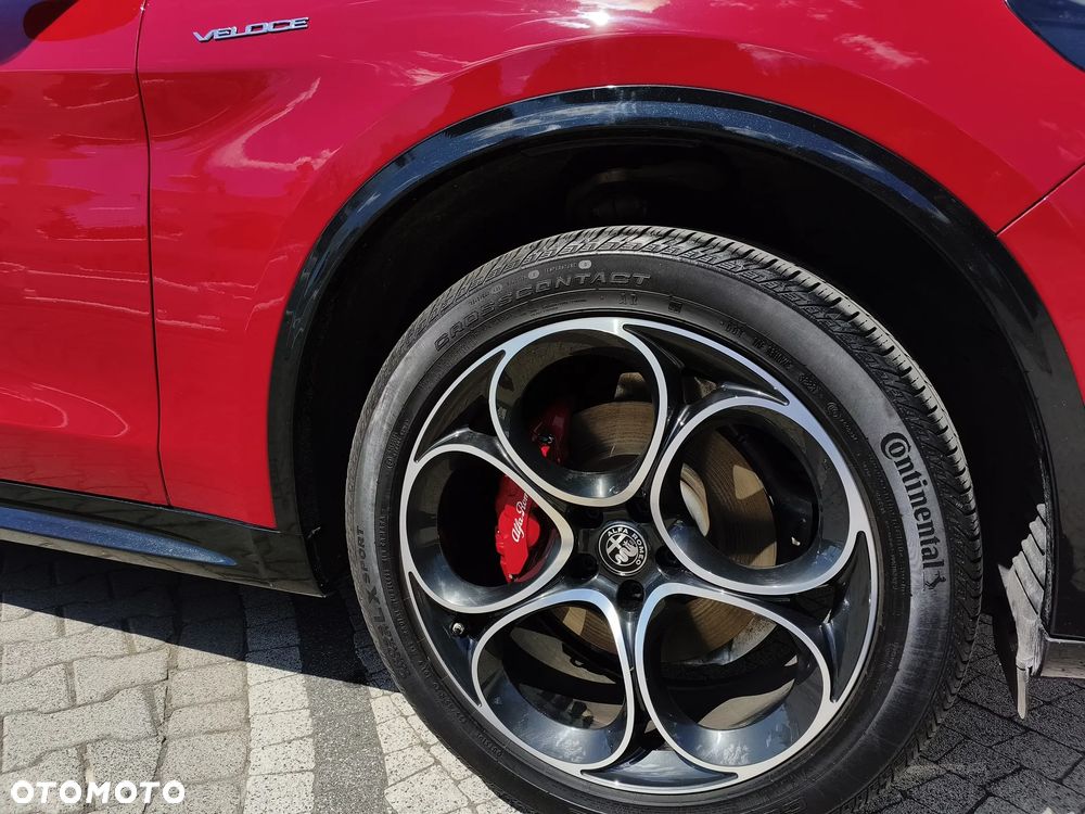 Alfa Romeo Stelvio 2.0 Turbo 16V AT8-Q4 Veloce Ti - 7