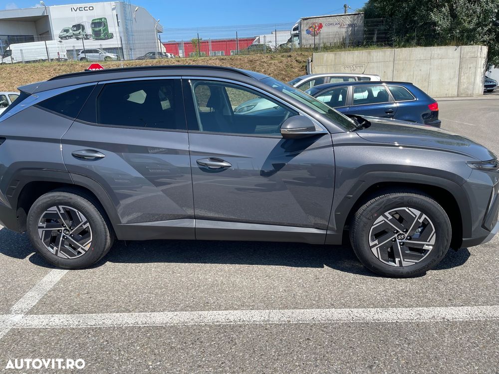 Hyundai Tucson - 2