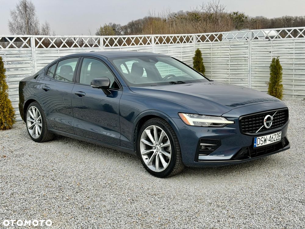 Volvo S60 B5 B AWD Ultimate Dark - 4