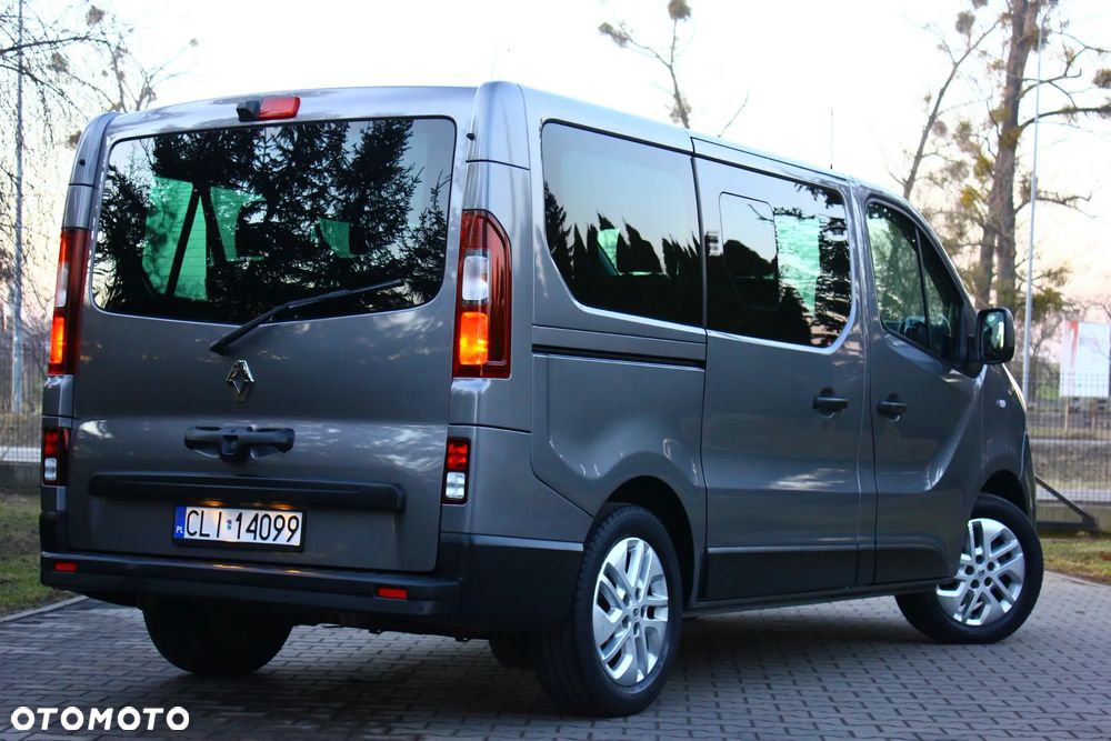 Renault Trafic 2.0 dCi - 12