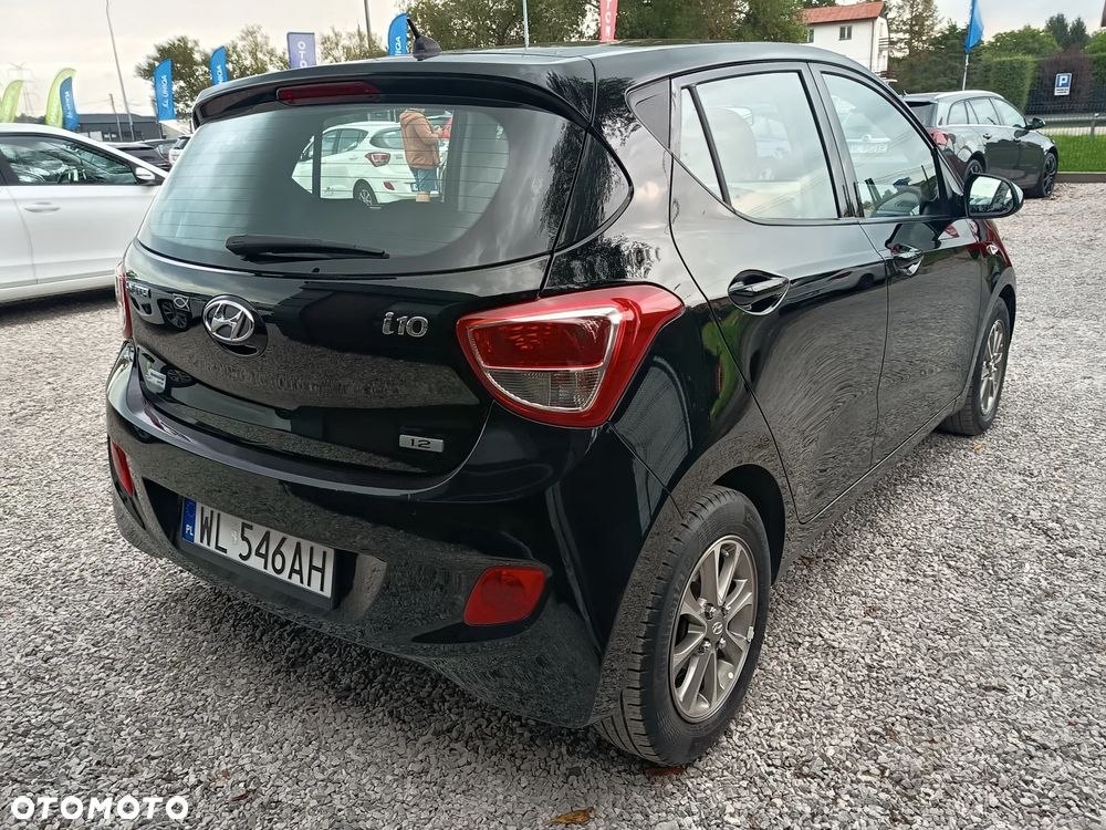 Hyundai i10 1.2 Fifa World Cup Edition - 11