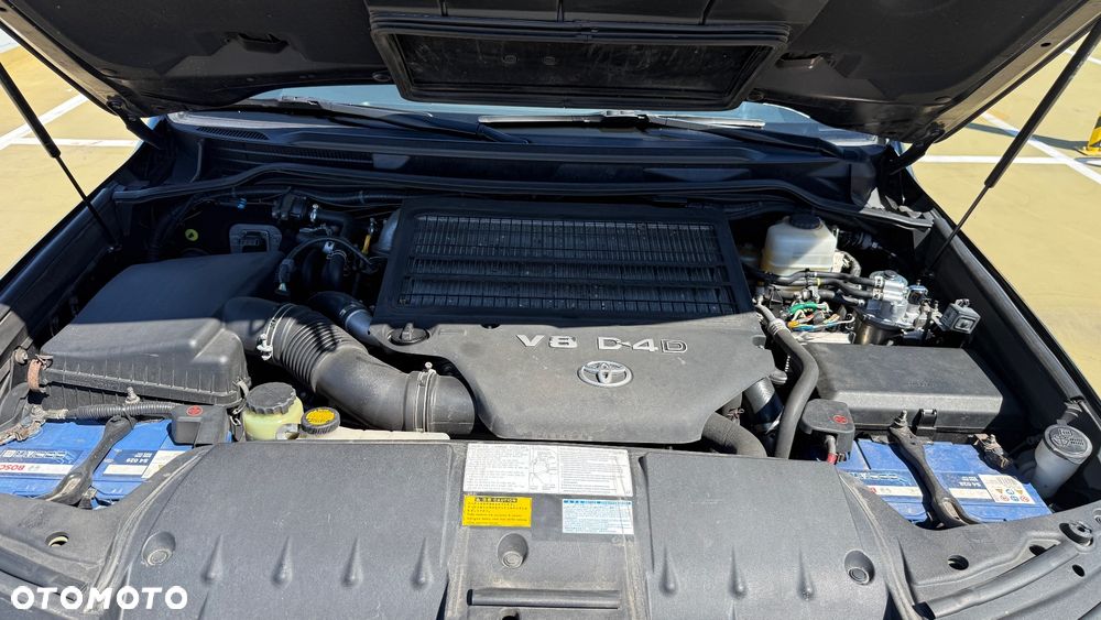 Toyota Land Cruiser LC 4.5 D-4D Prestige Executive 7os - 24