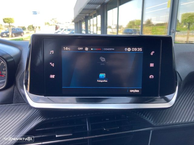 Peugeot 208 1.2 PureTech Allure - 23