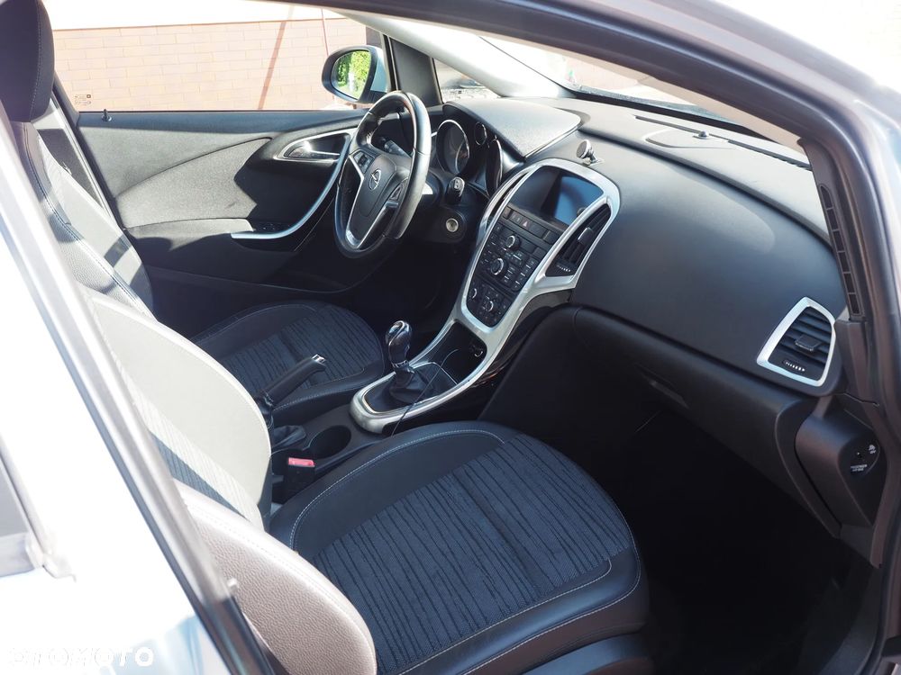 Opel Astra 1.4 T Sport - 9