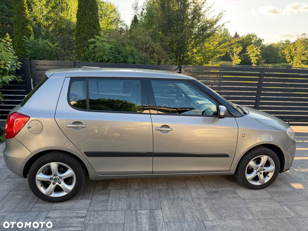 Skoda Fabia 1.6 16V Joy - 4