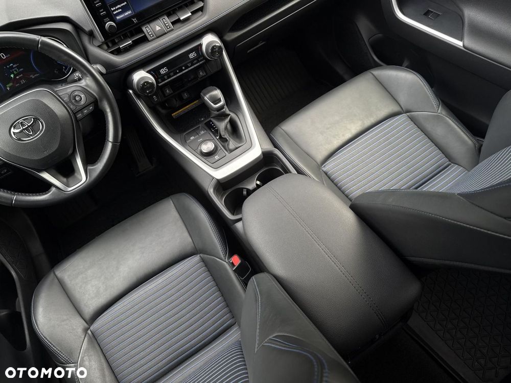 Toyota RAV4 - 16