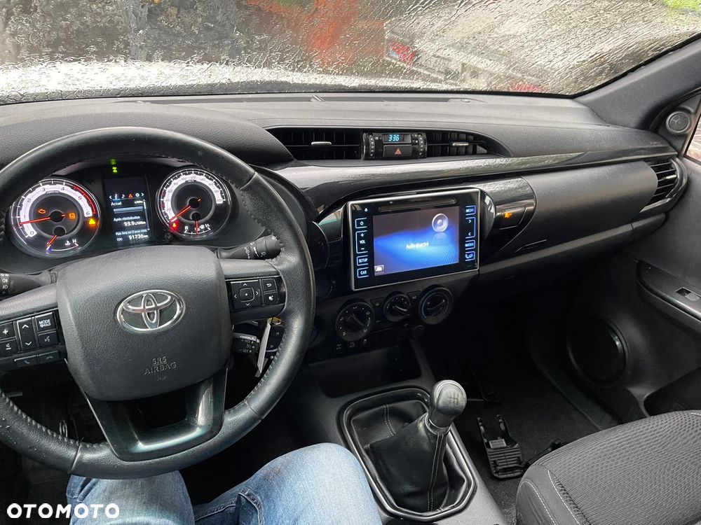 Toyota Hilux 4x4 Extra Cab Comfort - 8
