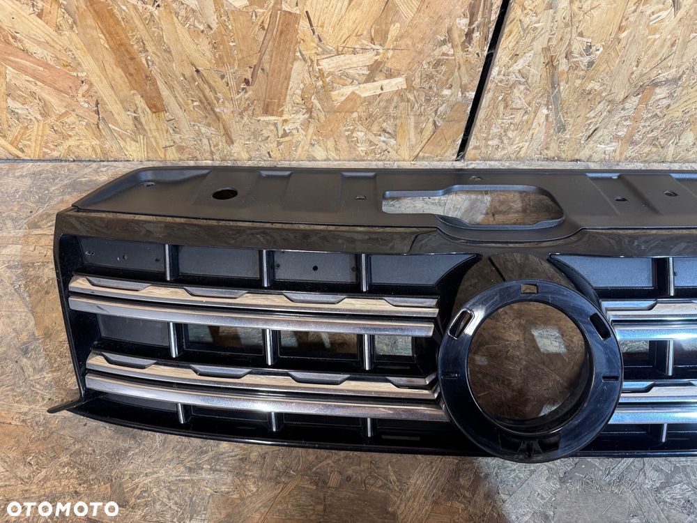 Atrapa grill volkswagen amarok 2h6 - 2