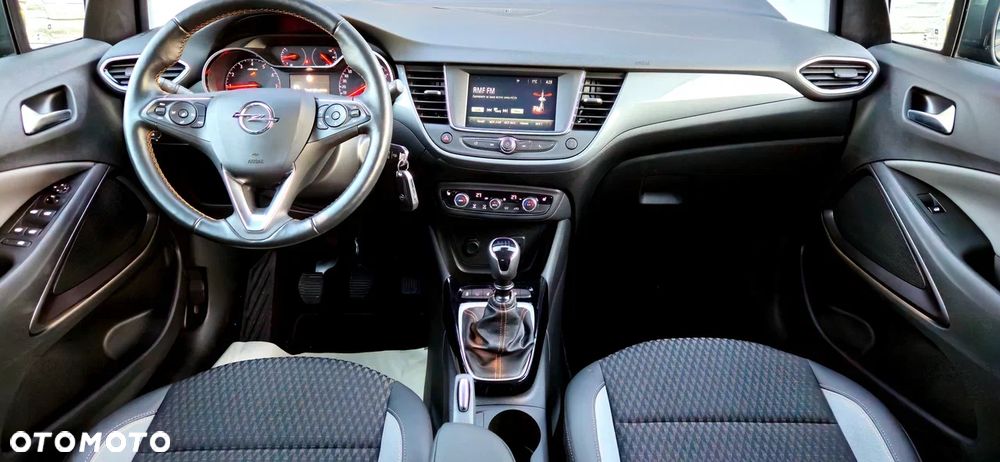 Opel Crossland X - 11