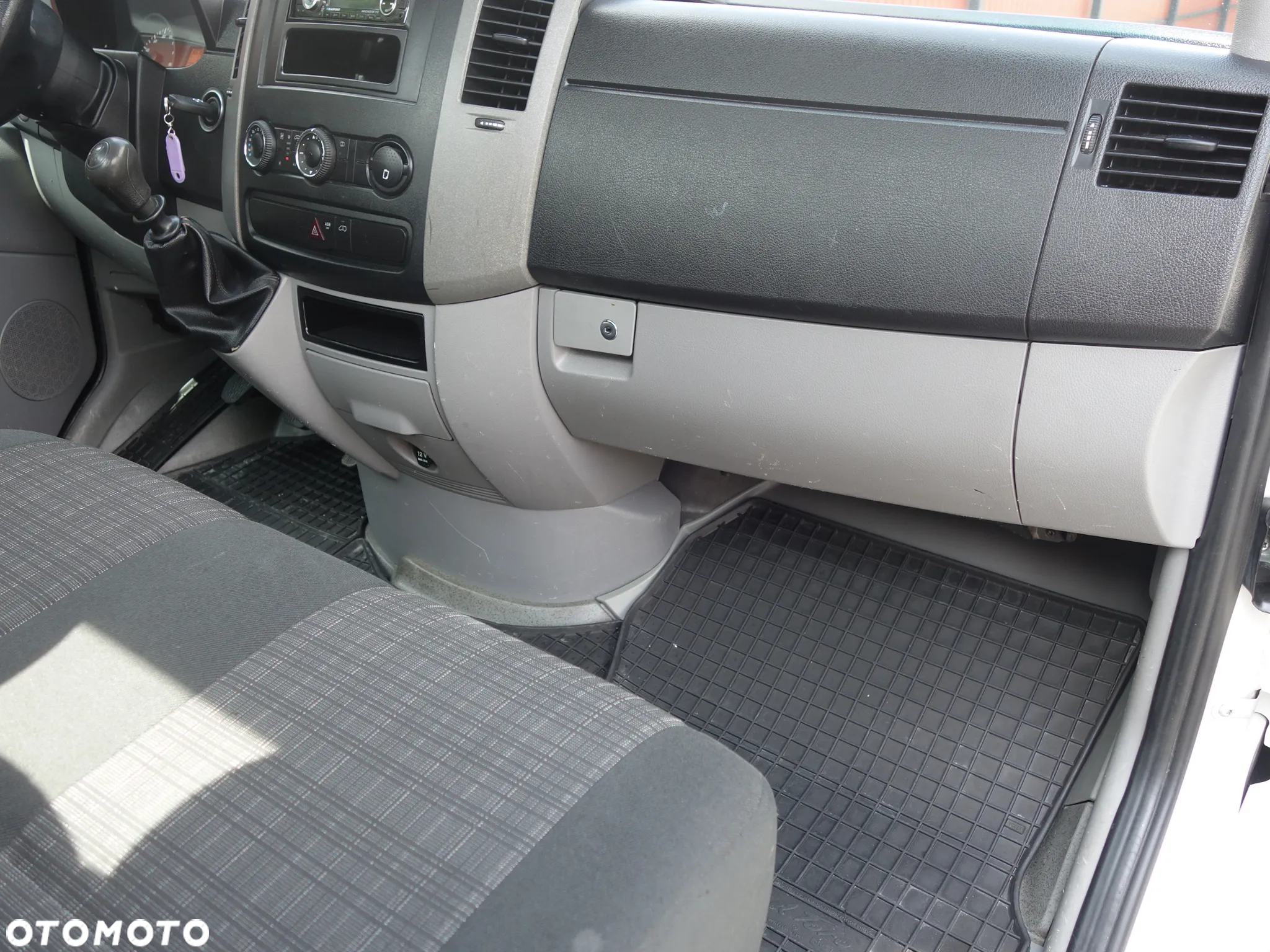 Mercedes-Benz sprinter - 11