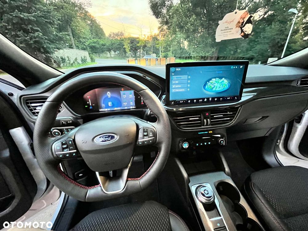 Ford Escape 2025 photo 3
