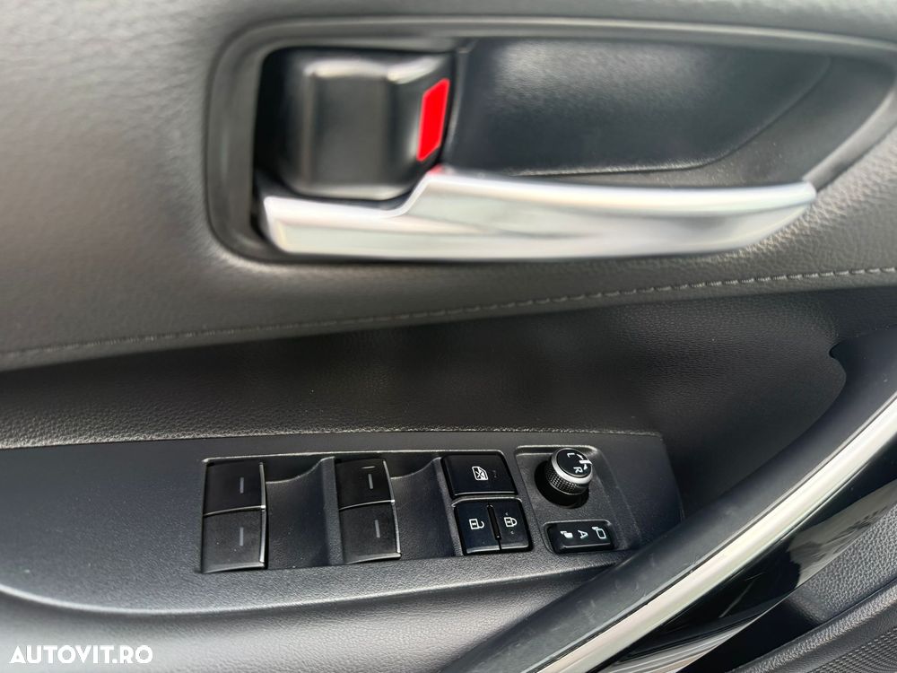 Toyota Corolla Sedan 1.8 HSD Exclusive - 16