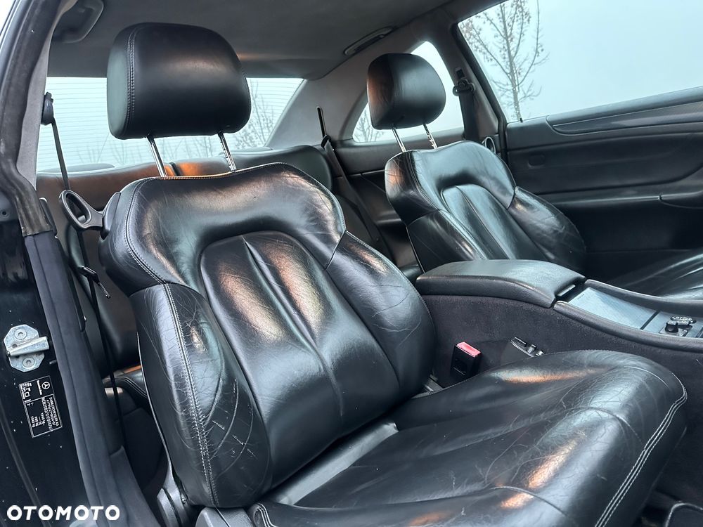 Mercedes-Benz CLK - 25