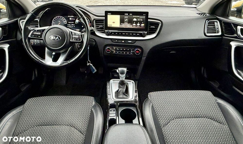 Kia XCeed - 11