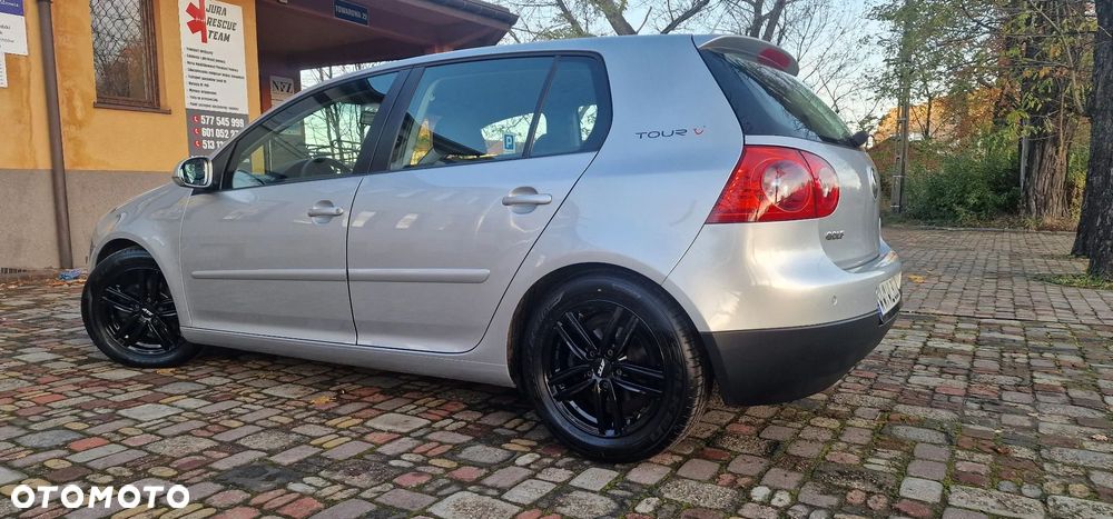 Volkswagen Golf 1.6 Tour Edition - 5