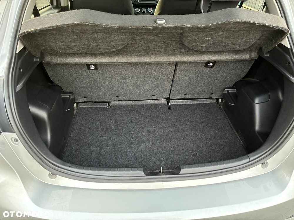 Toyota Yaris 1.5 Premium - 5