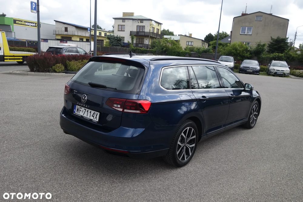 Volkswagen Passat 2.0 TDI SCR Style DSG - 4