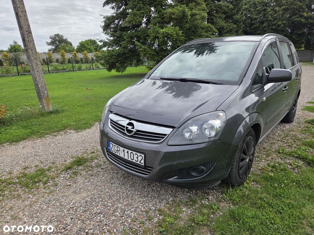 Opel Zafira - 1