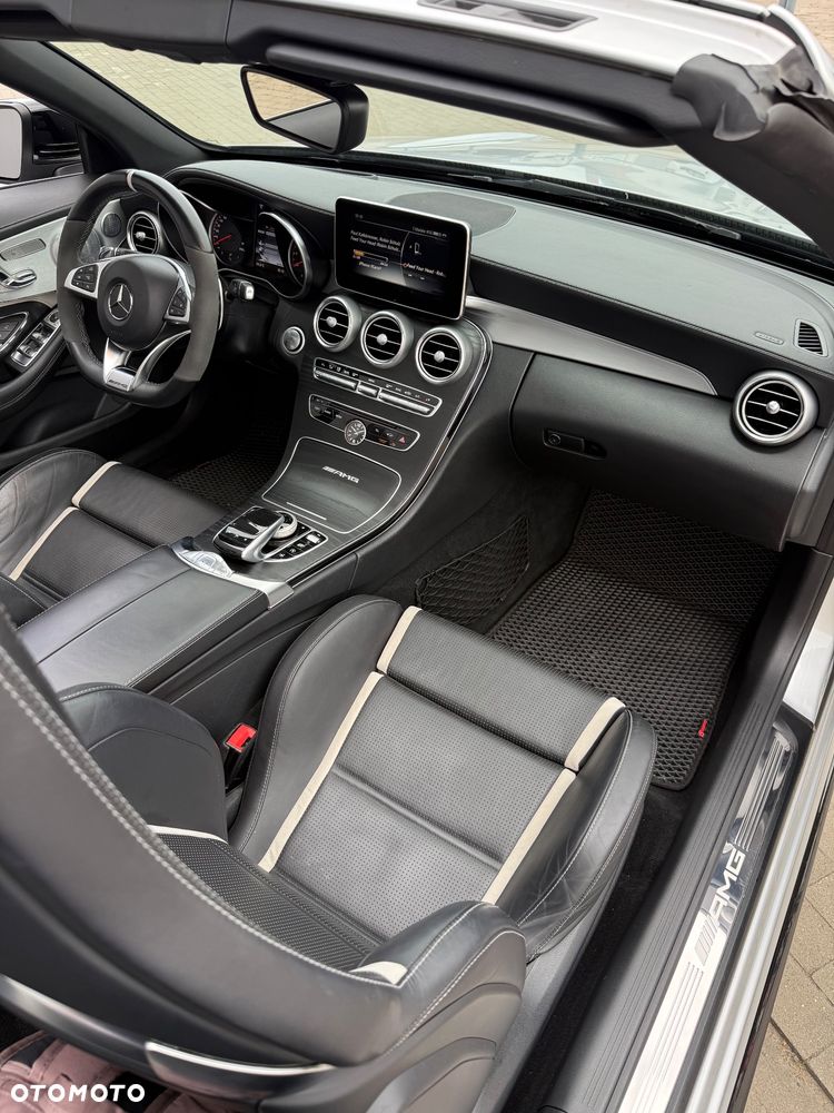 Mercedes-Benz Klasa C AMG 63 S AMG Speedshift 7G-MCT - 23