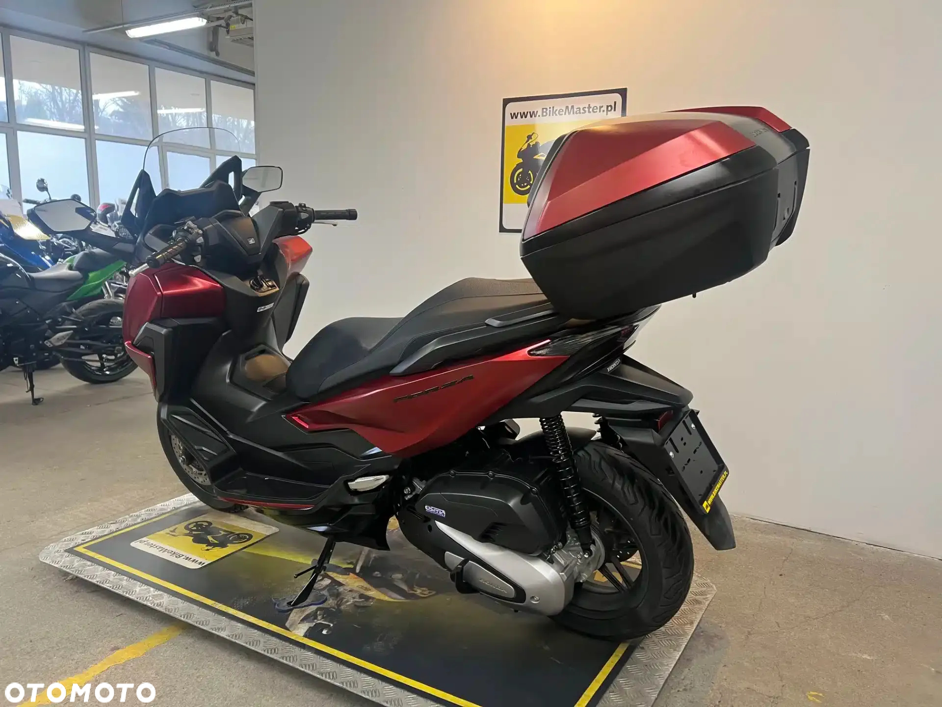 Honda NSS - 6