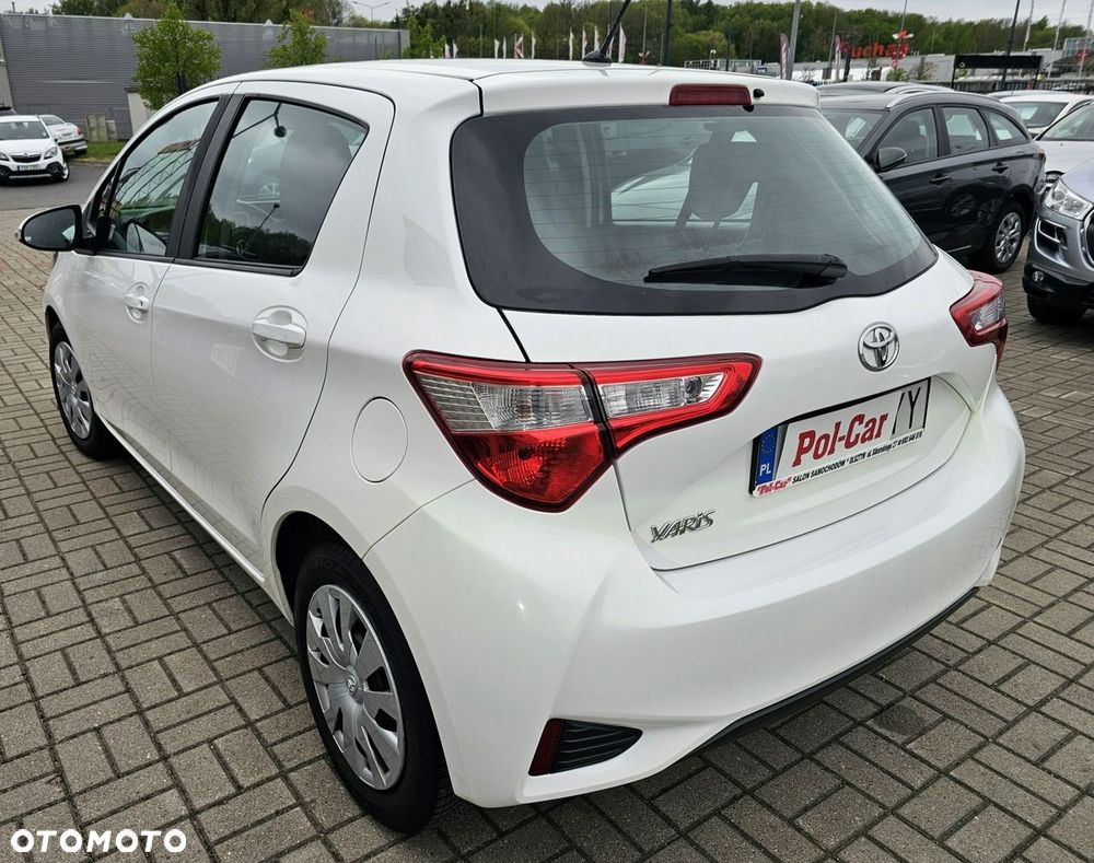 Toyota Yaris - 8