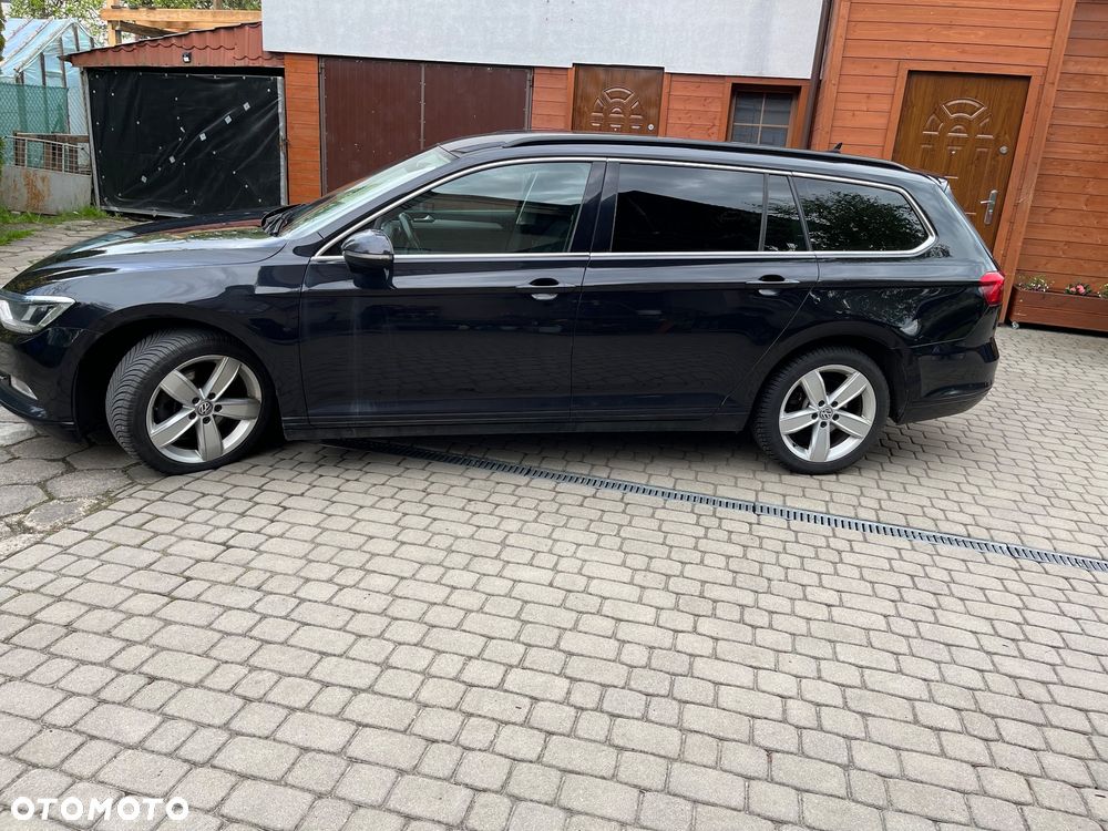 Volkswagen Passat 2.0 TDI SCR DSG Comfortline - 18