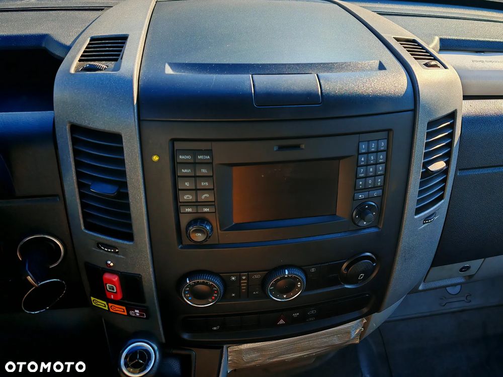 Mercedes-Benz CO TY 35 - 18