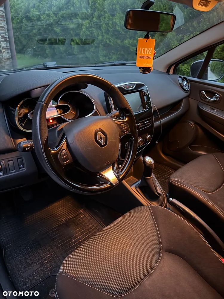 Renault Clio - 5