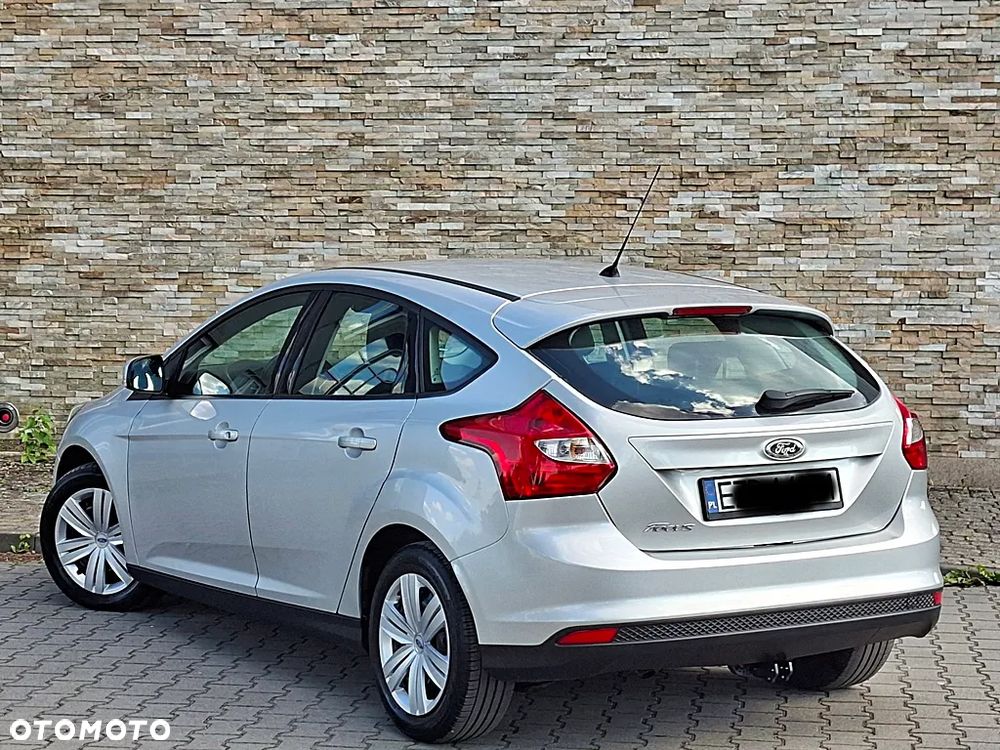 Ford Focus 1.6 TI-VCT Champions Edition - 5
