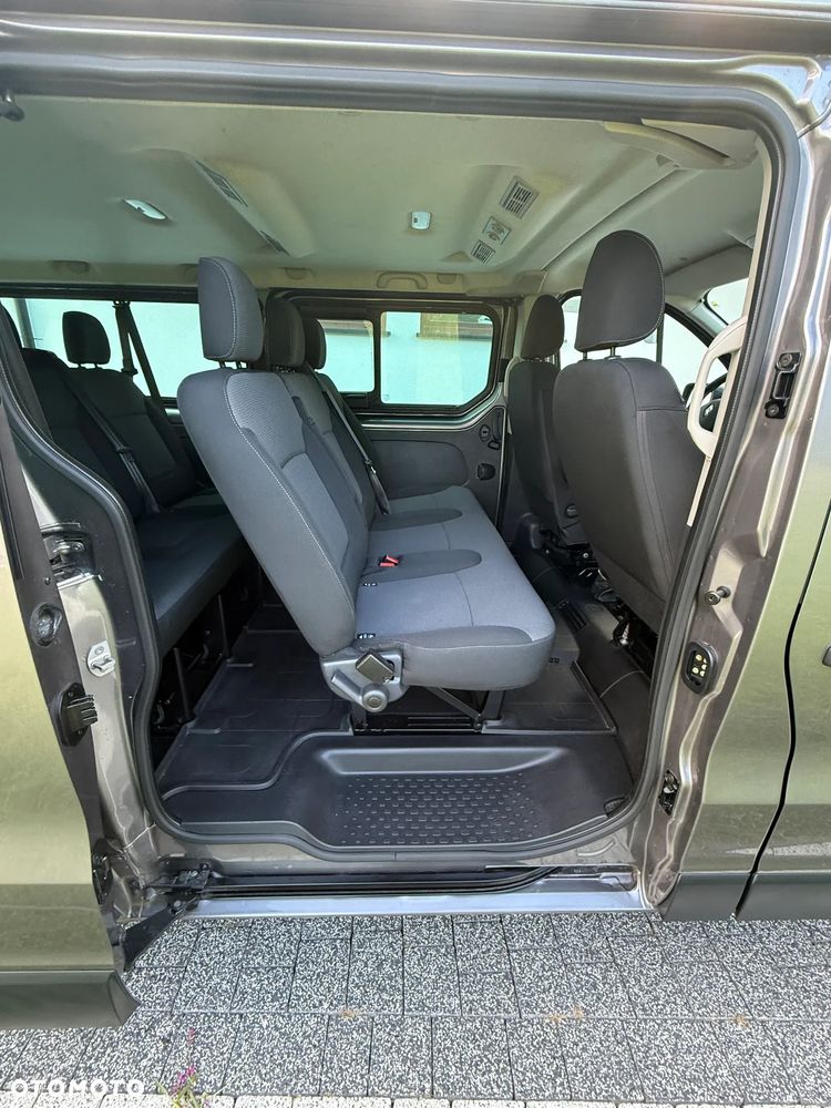 Renault Trafic - 16