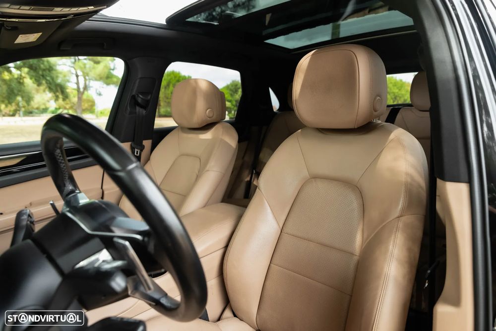 Porsche Cayenne E-Hybrid - 46